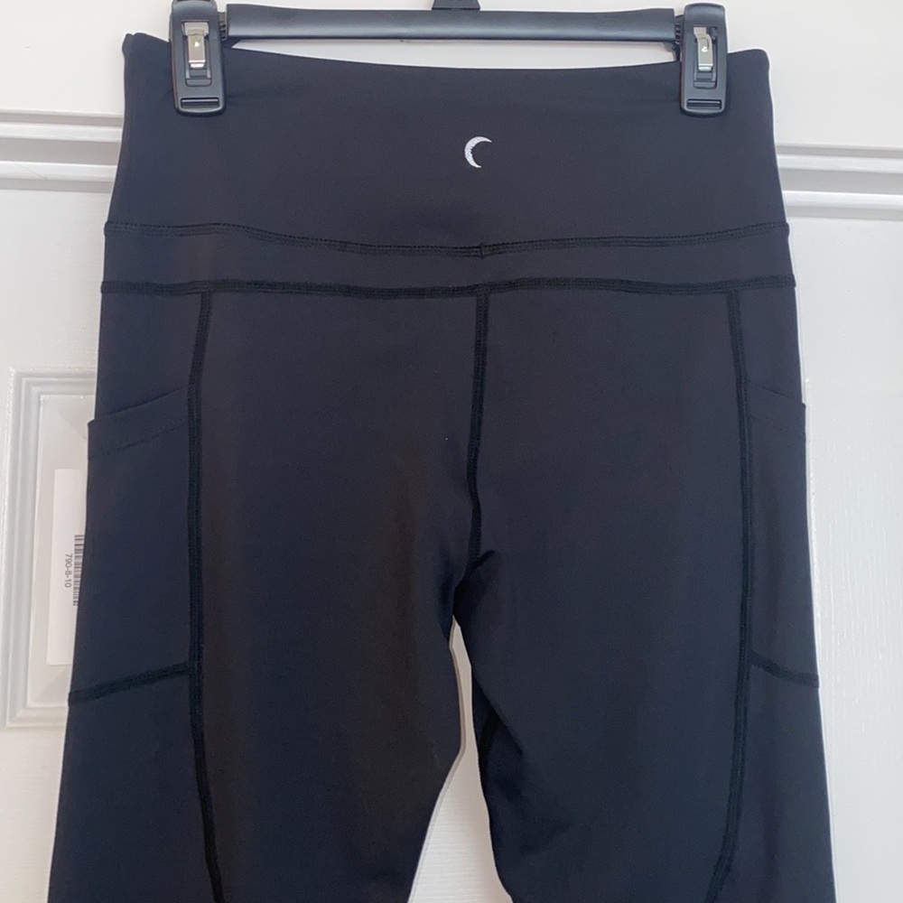 ZYIA - Light & Tight Hi rise black leggings